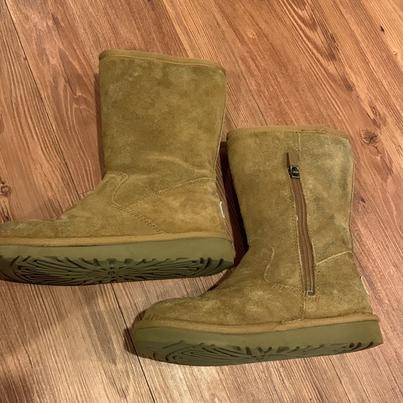 Kids ugg boots - Picture 5 of 9